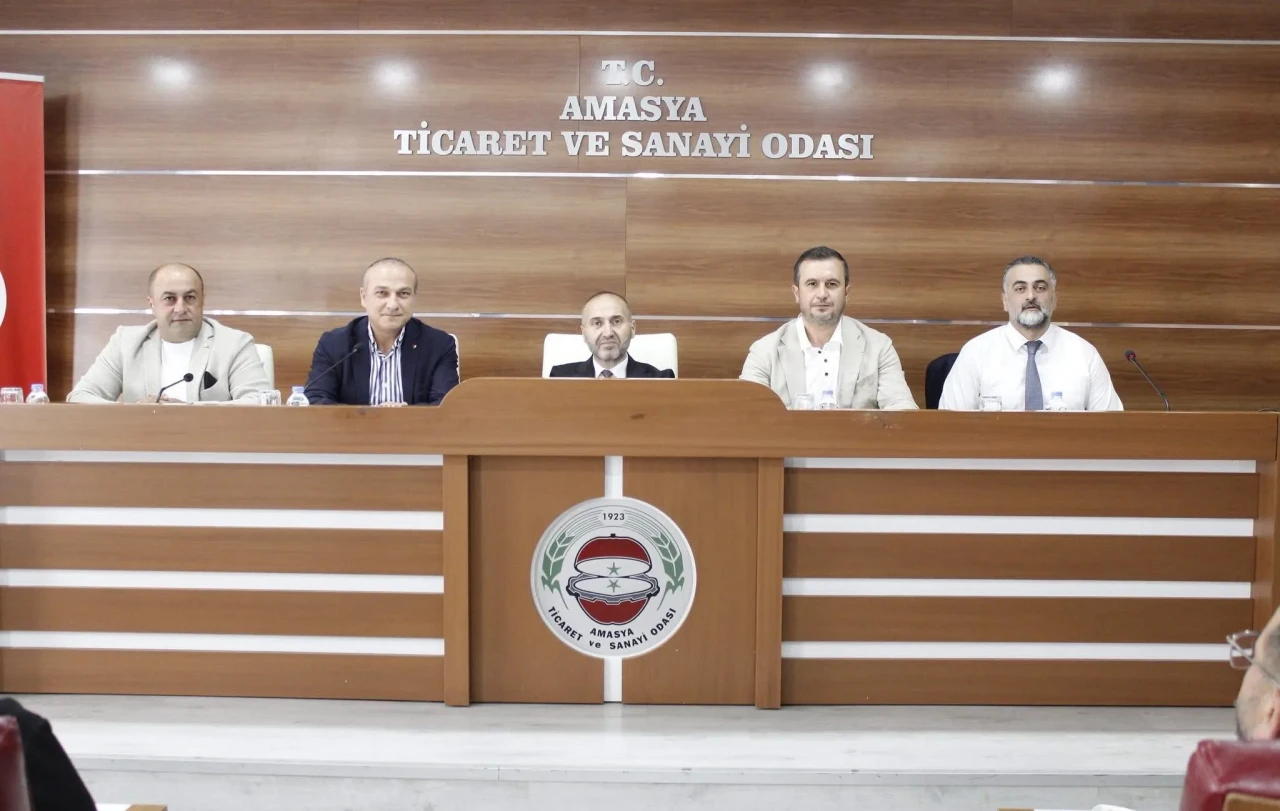 AK Parti Heyetinden ATSO’ya Ziyaret: Amasya Ekonomisi ve İş Dünyası Masaya Yatırıldı