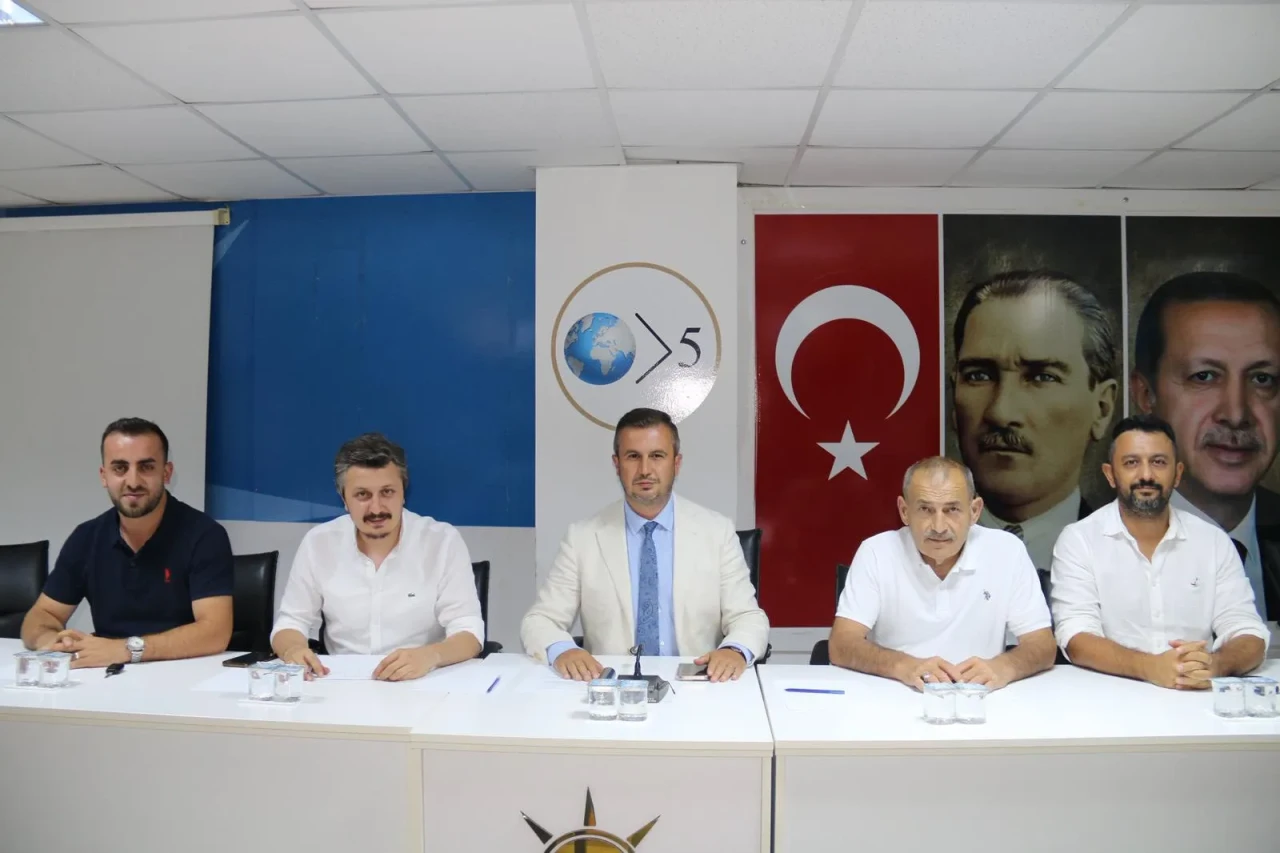 AK Parti Amasya İl Başkanlığı’nda Haftalık Olağan Toplantı