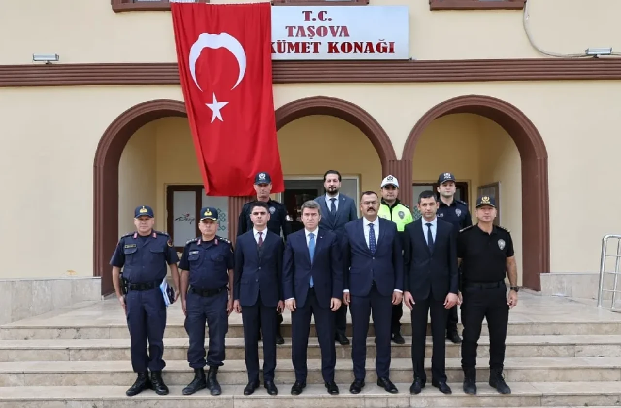 Vali Bakan’dan Taşova’da Asayiş Toplantısı
