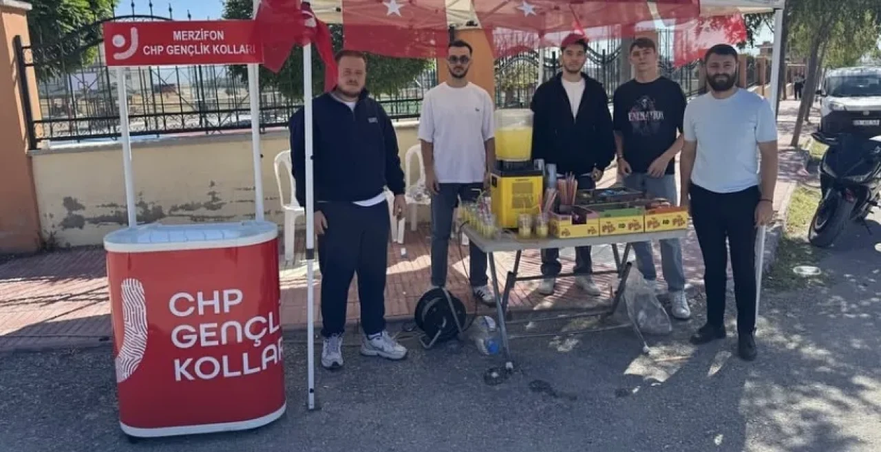 Merzifon’da Öğrencilere CHP Gençlik Kolları Sürprizi