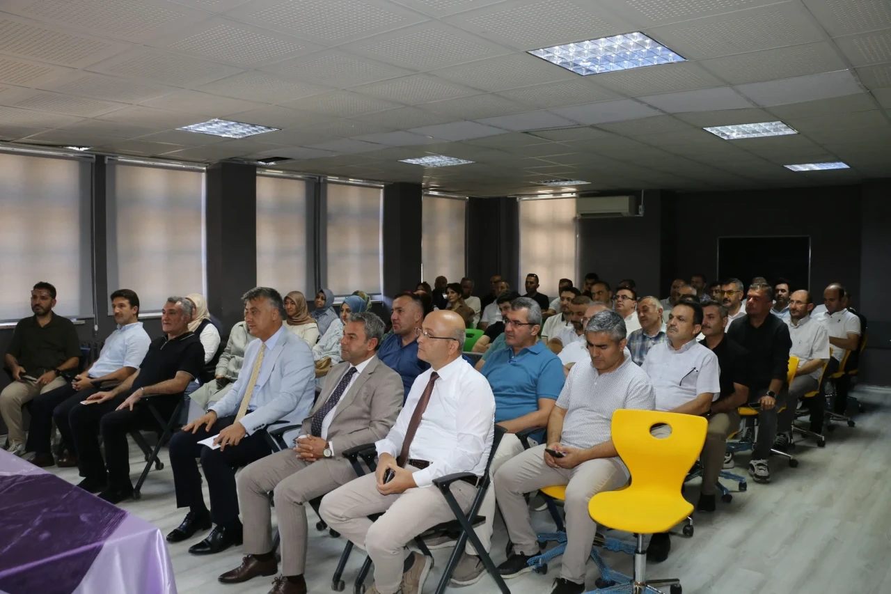 İl Milli Eğitim Müdürü Katipoğlu, 2025-2026 Eğitim Yılı Mesleki Çalışmalarına Katıldı