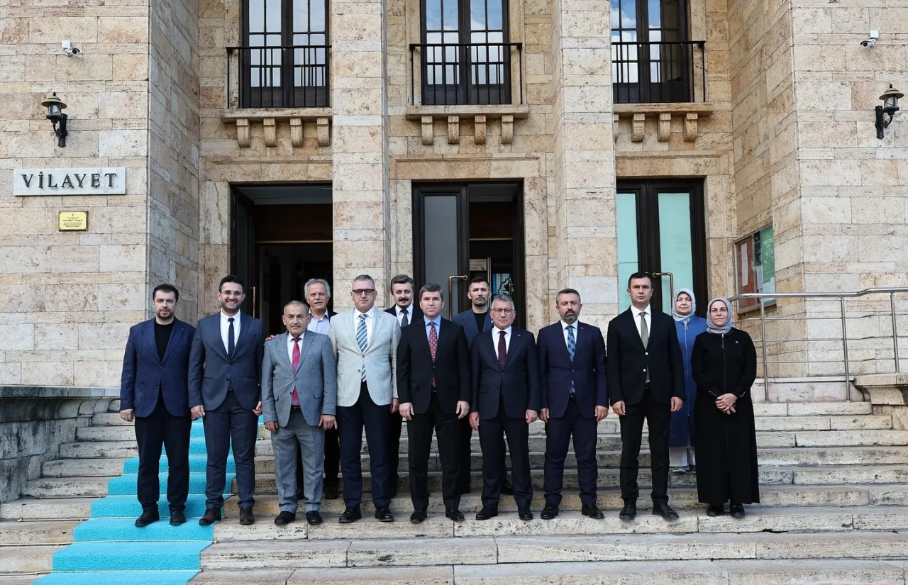 AK Parti Üst Düzey Heyeti Amasya Valisi Önder Bakan ile Buluştu
