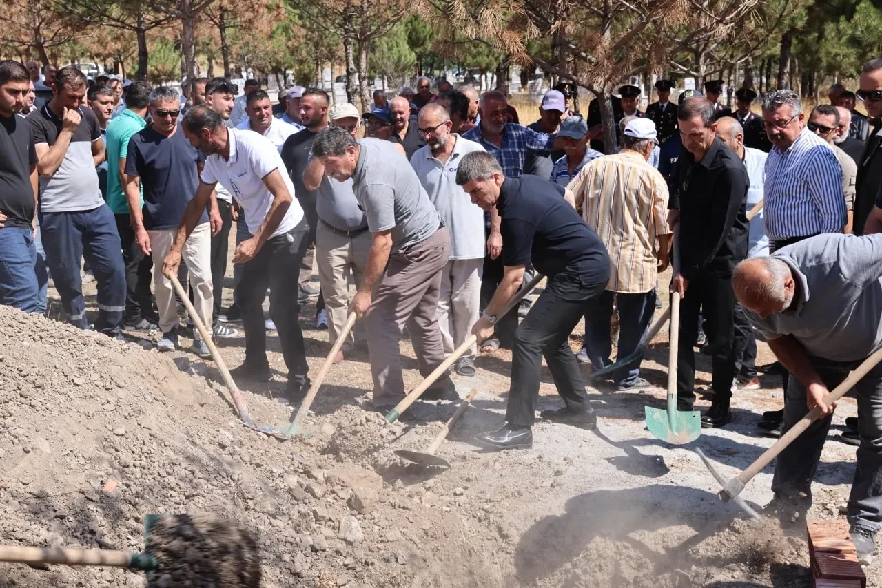Şehit Babası M. Ali Aslan Son Yolculuğuna Uğurlandı
