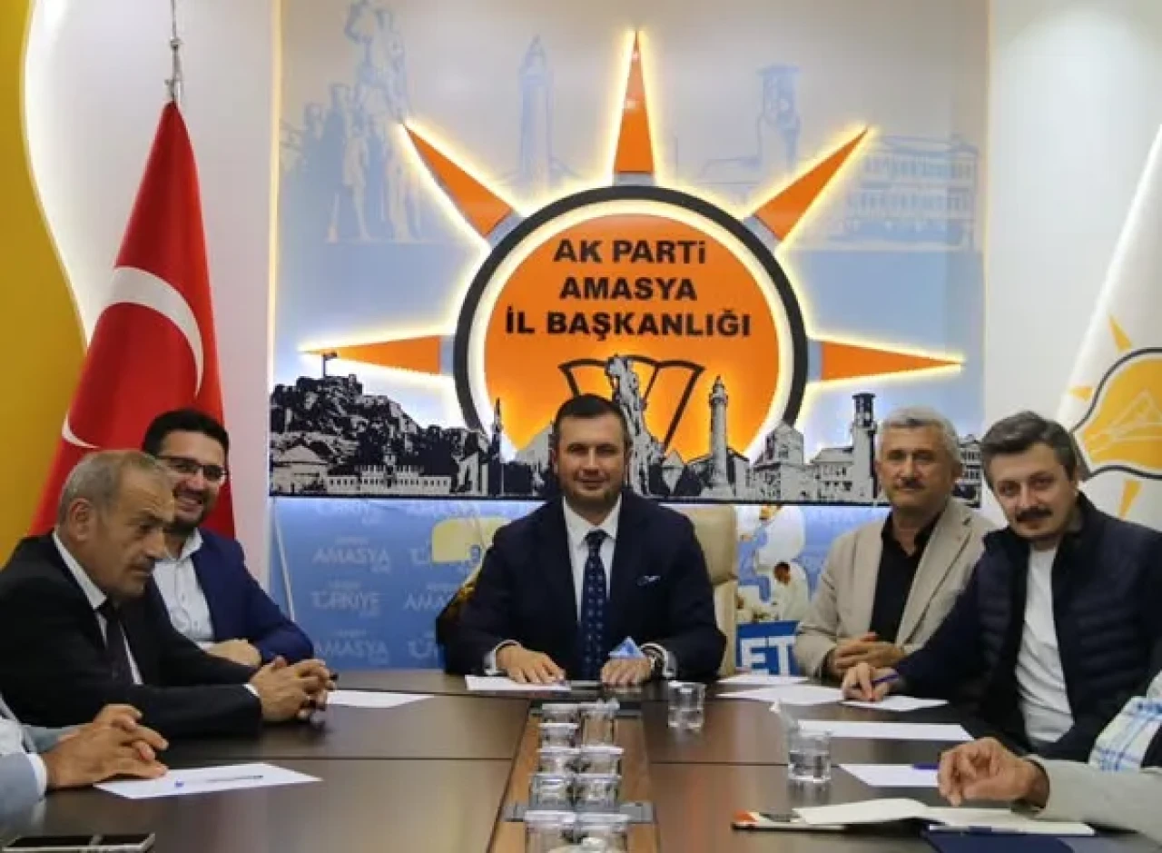 AK Parti Amasya Teşkilatı Yeni Dönem İçin Toplandı
