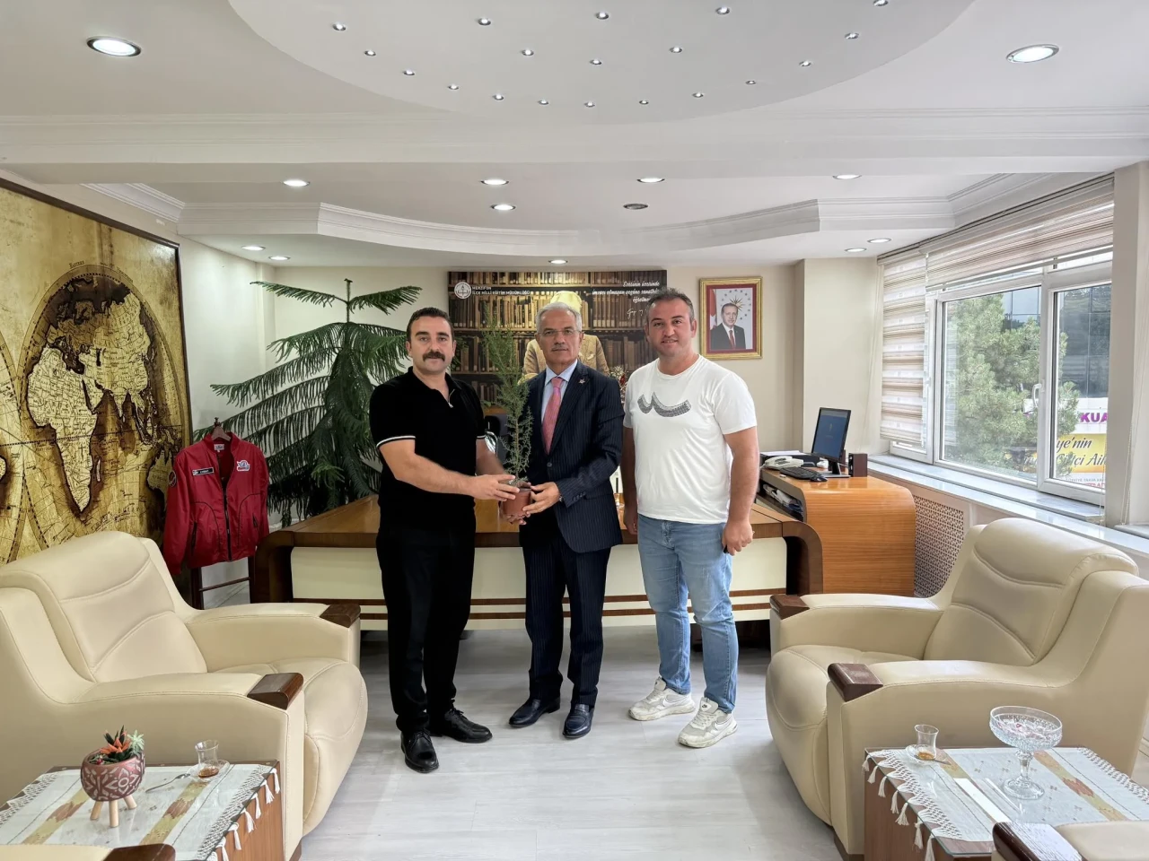Koçak: Eğitim Geleceğimizin Fidanıdır