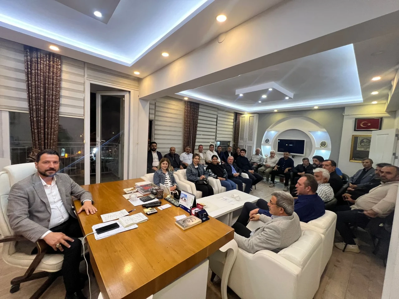 AK Parti Merzifon İlçe Başkanlığı’nda Teşkilat Toplantısı
