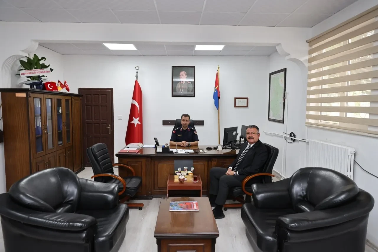 Başkan Alp Kargı’dan İlçe Jandarma Komutanı’na Ziyaret