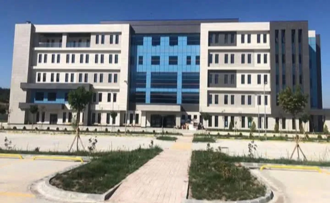 DİŞ HASTANESİ'NDE İMPLANT İÇİN  AMASYA'YA GÖNDERİYOR