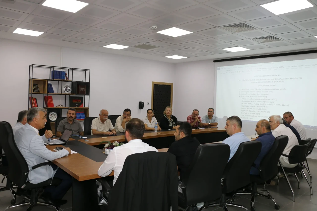 Amasya’da Özel Eğitim Okul Müdürleriyle Bilgilendirme ve Değerlendirme Toplantısı