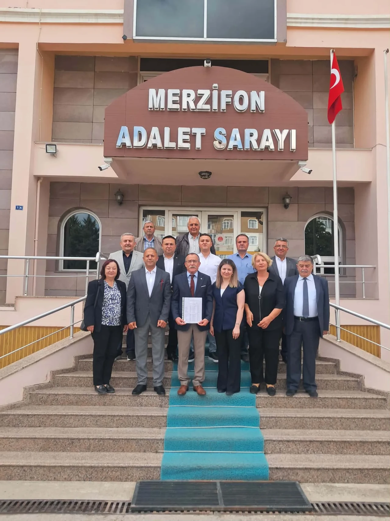 Caba ve Ekibi Mazbatasını Aldı