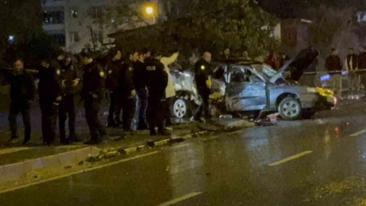 İki otomobil çarpıştı: 2 ölü, 2 yaralı