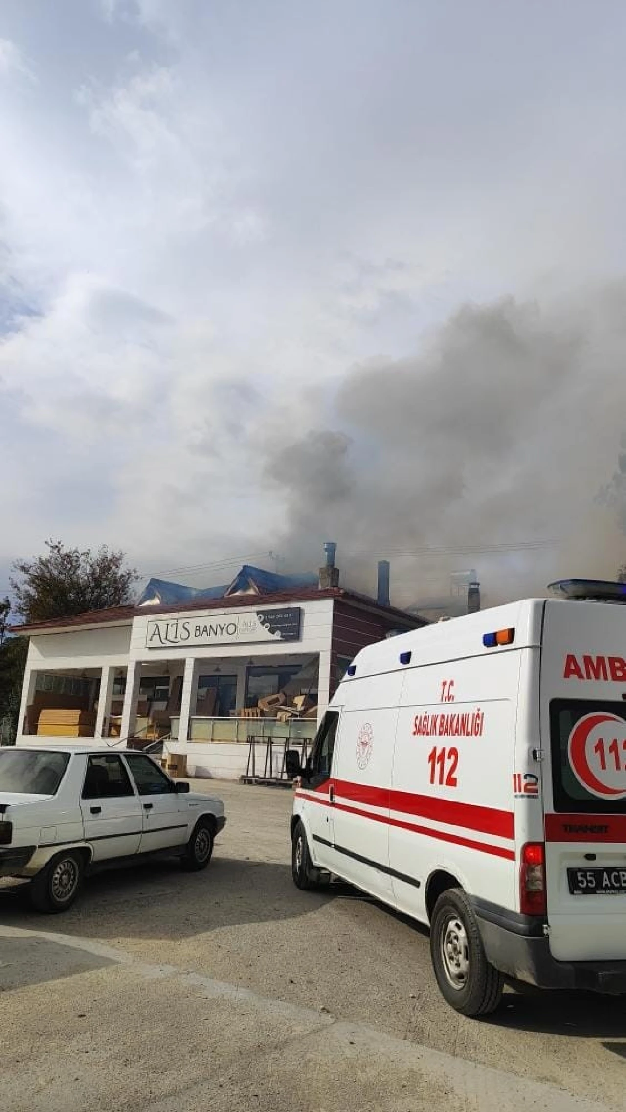 Mobilya dükkanında yangın