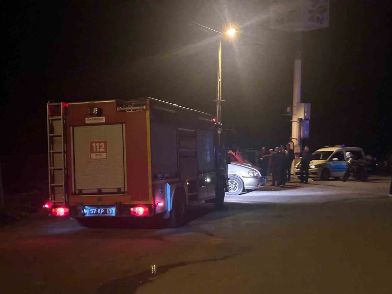Dengesini kaybeden adam uçurumdan yuvarlandı