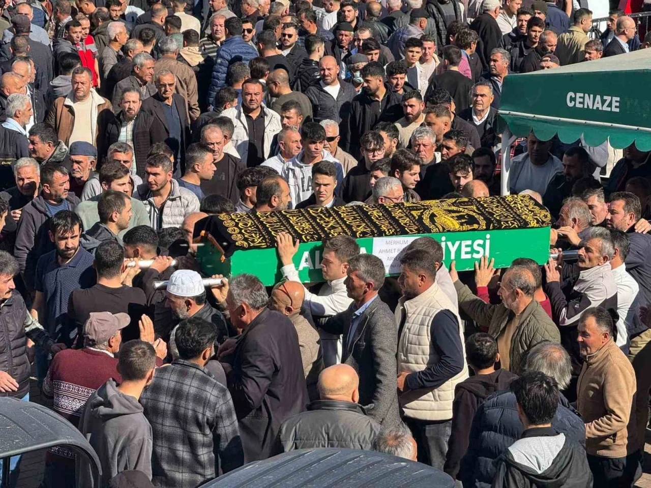 Traktör tamir ederken ağır yaralanan genç öldü