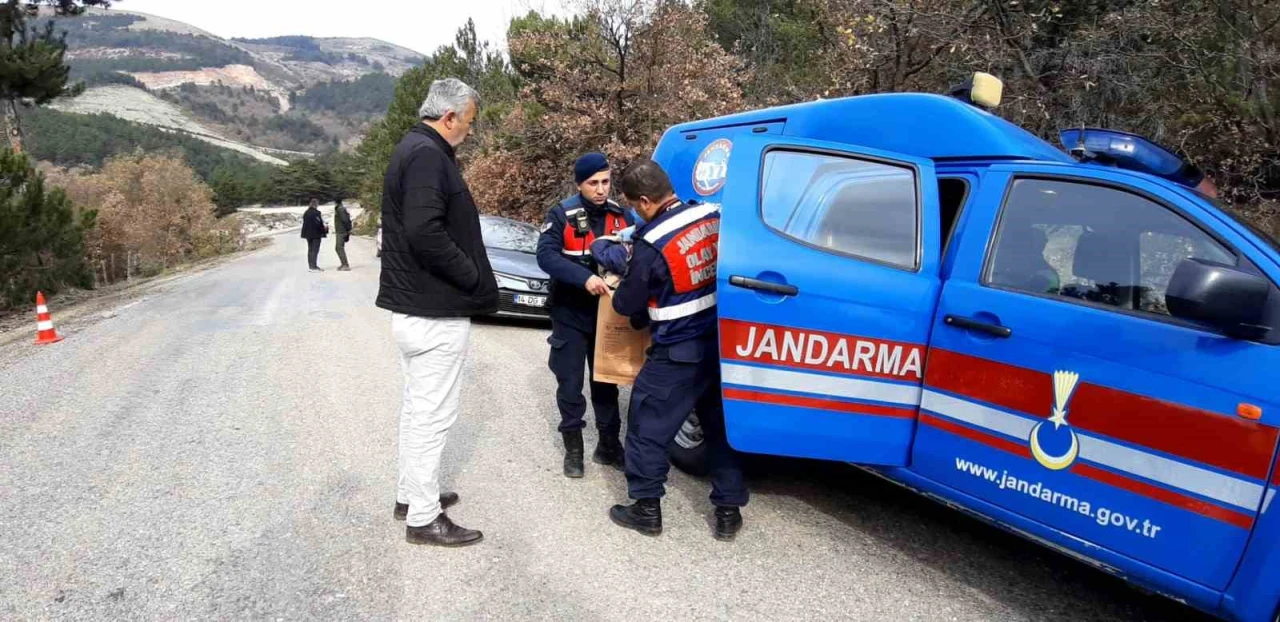 Traktör devrildi: 1 ölü, 1 yaralı