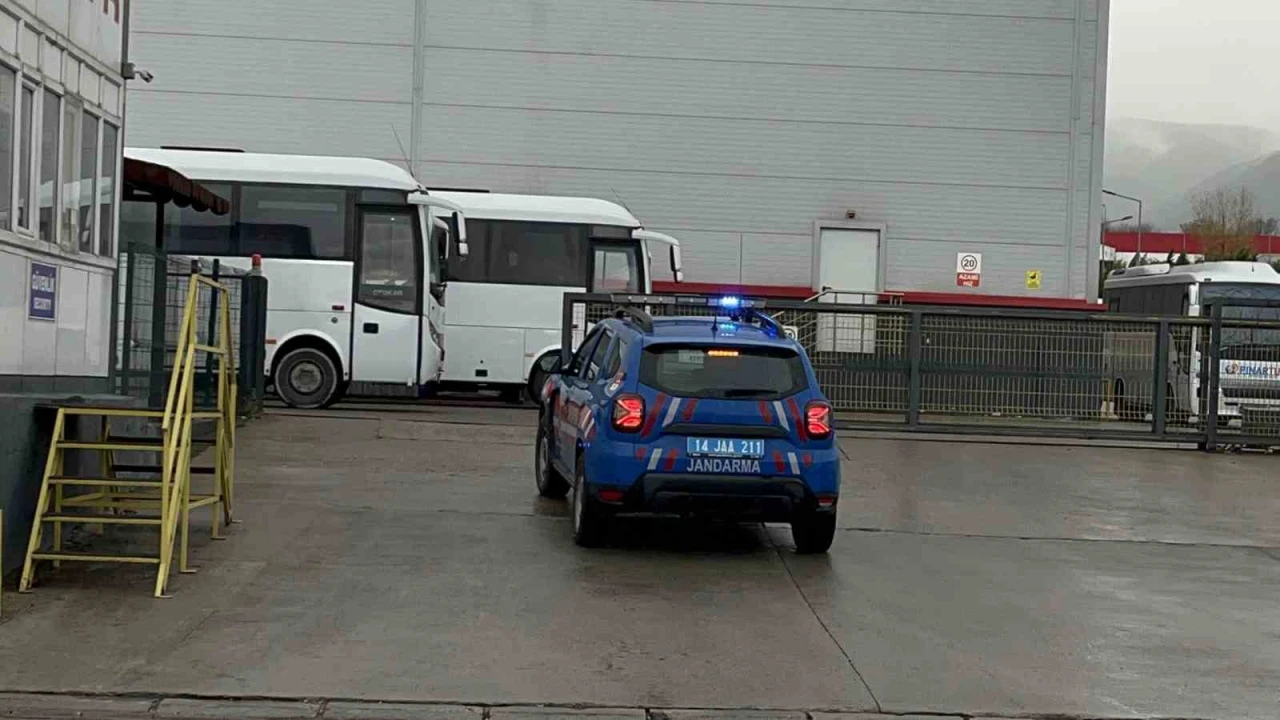 Gezer Fabrikası’nda işçiler iş bıraktı