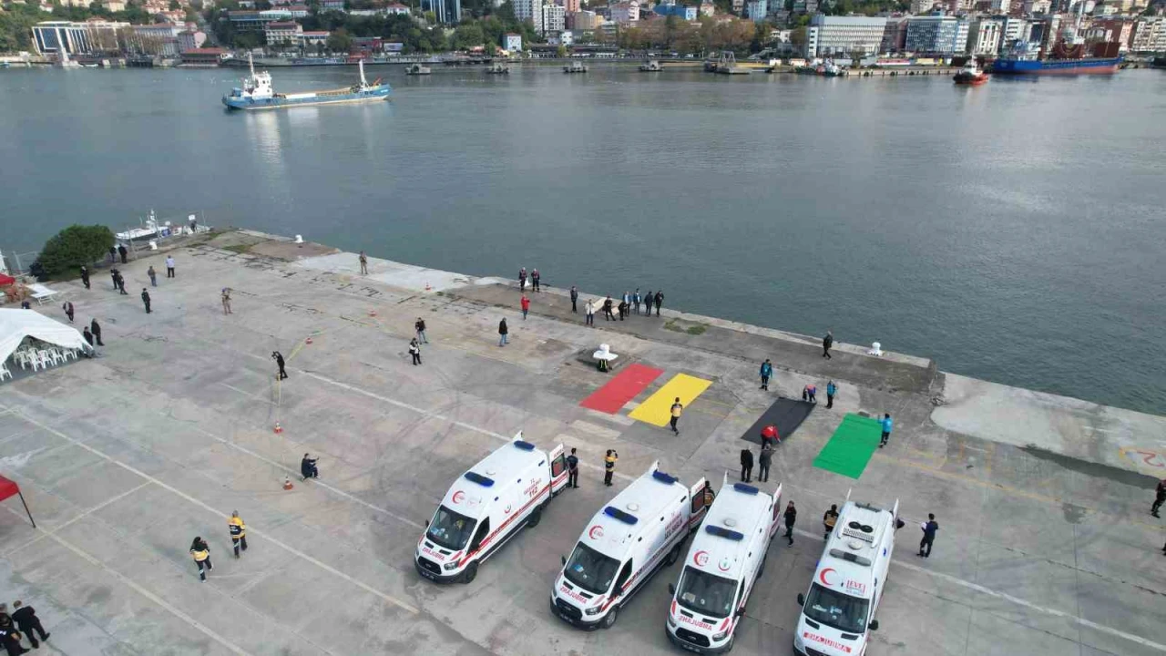 İki yıl önce gemi faciaları yaşandığı için gemi kazası tatbikatı düzenlendi