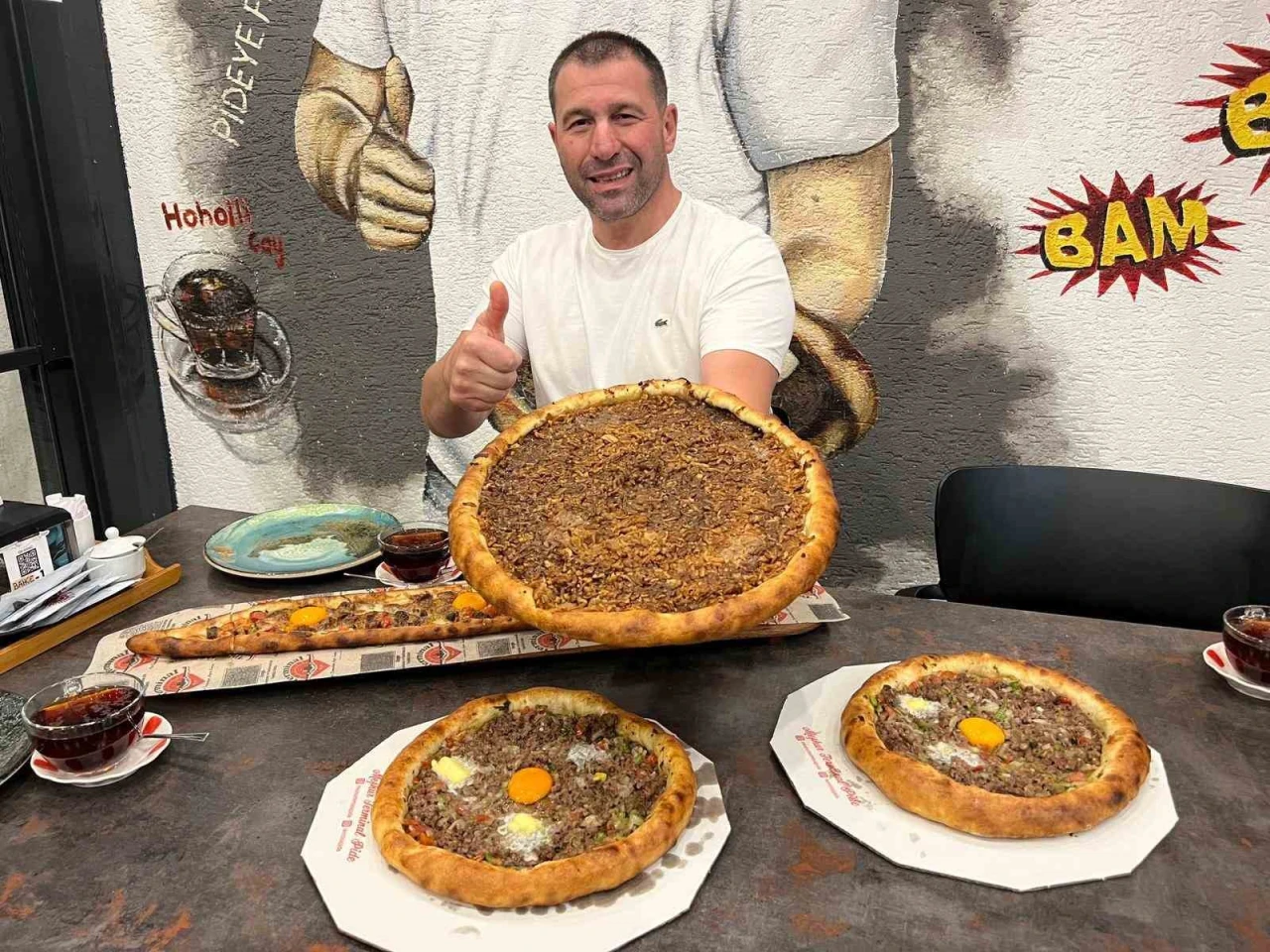 Pidenin bu kez elmalısını yaptılar