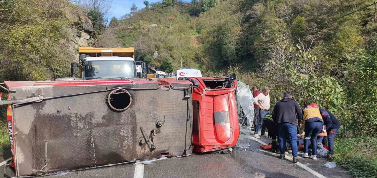 Yangına giden itfaiye aracı kaza yaptı: 2 yaralı