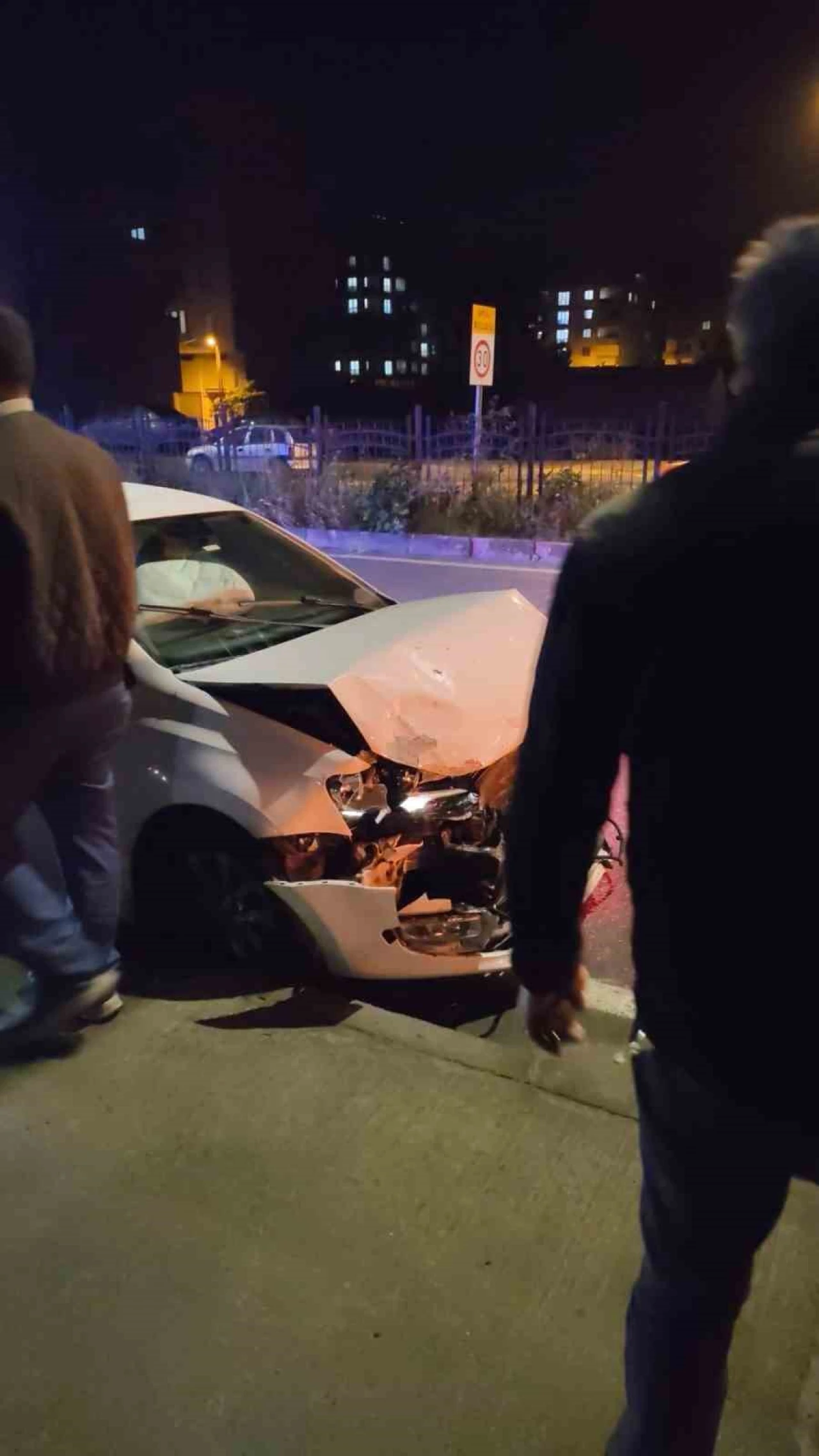 Zincirleme kaza: 3 yaralı