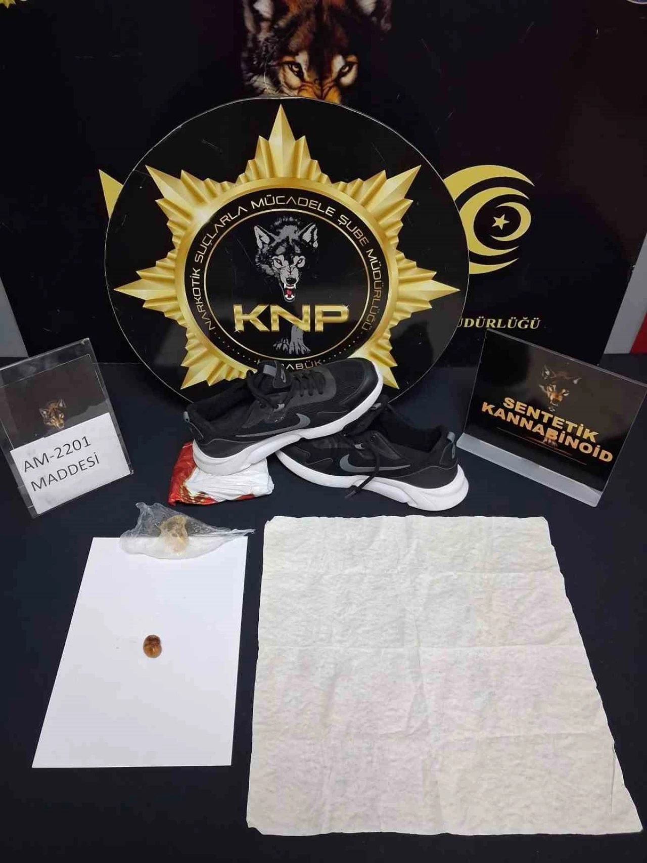 Uyuşturucu satıcılarına darbe