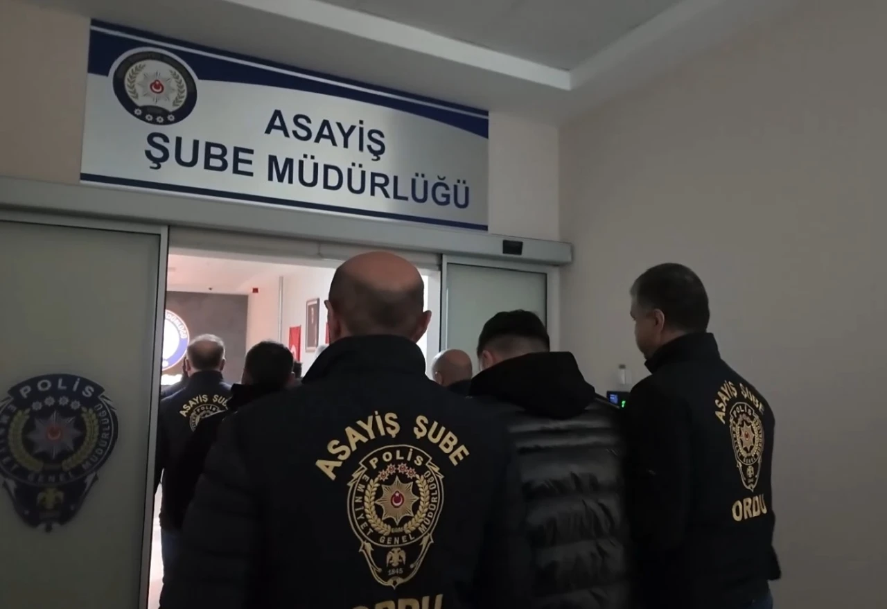 Telefon dolandırıcılarına darbe: 3 tutuklama