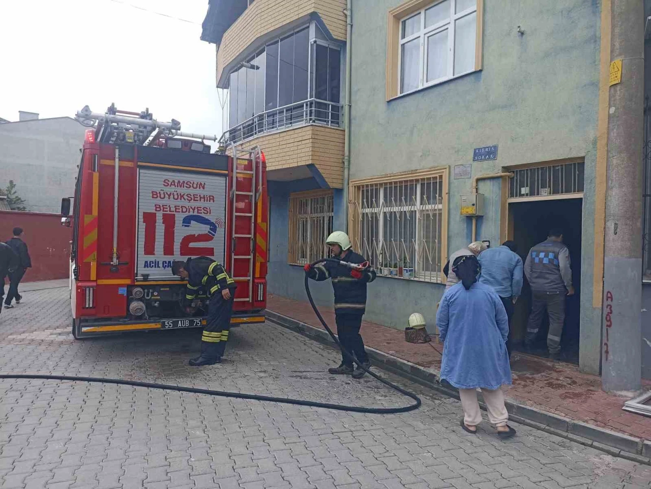Alevler İçinde Kalan Bir Gece: Yangın Paniği Yaşandı