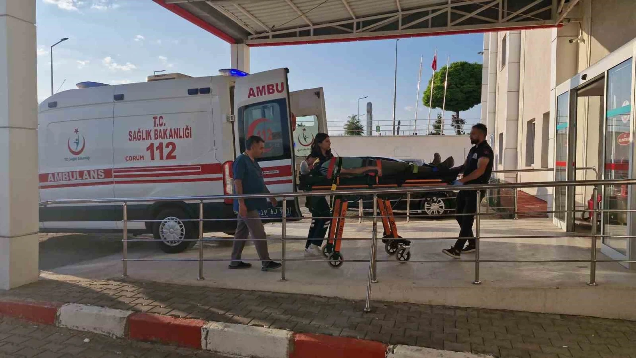İki araç kafa kafaya çarpıştı: 4 yaralı