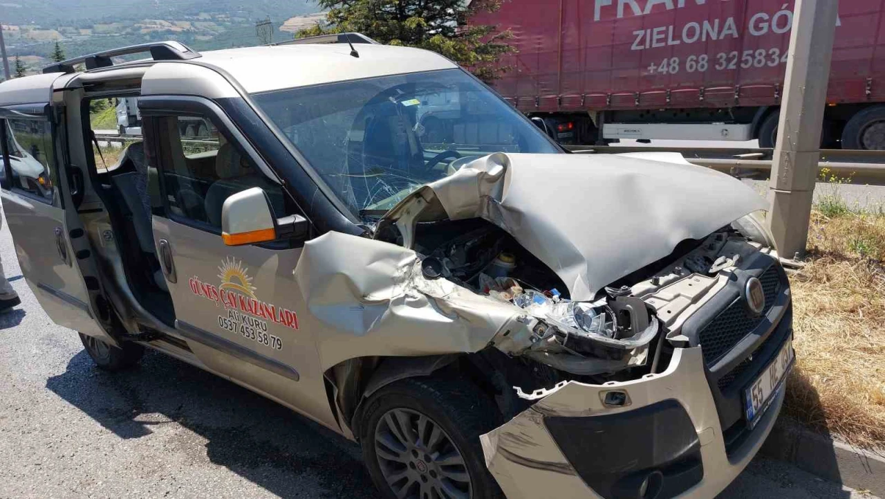 4 araçlı zincirleme trafik kazası: 1 yaralı