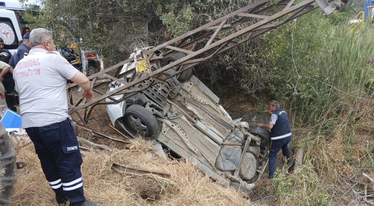 Trafik kazasında kadın sürücü yaşamını yitirdi