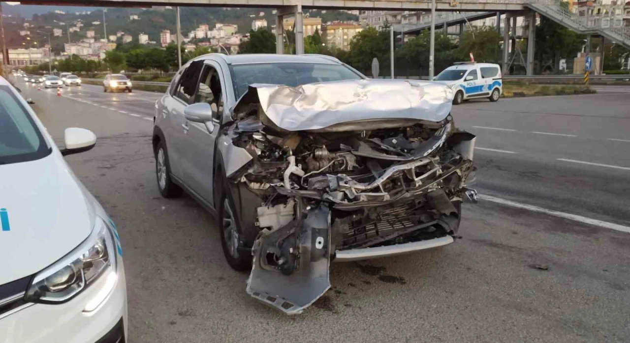 İki ayrı trafik kazasında 7 kişi yaralandı
