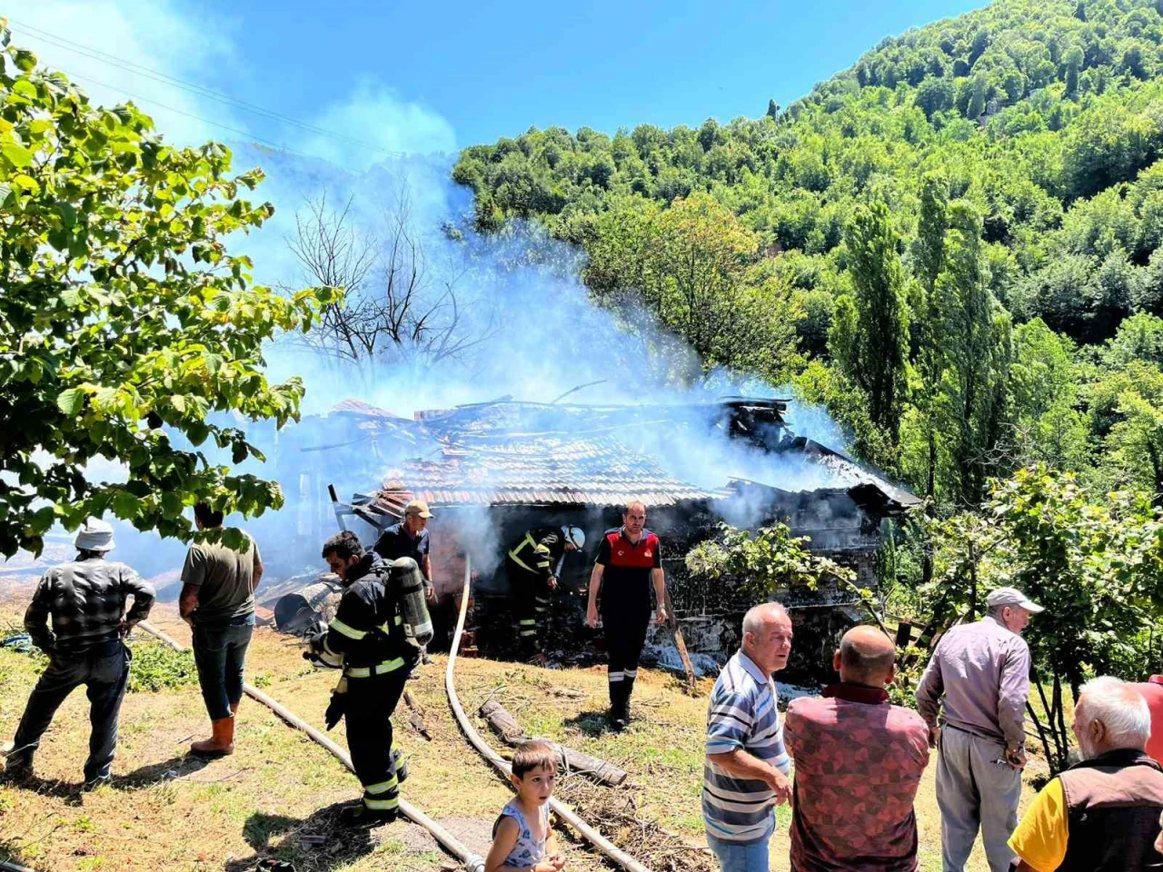 Çıkan yangın paniğe neden oldu