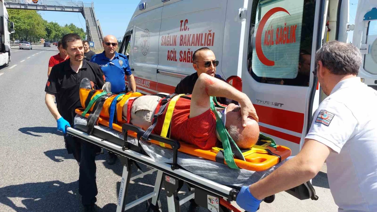 Devrilen motosikletin sürücüsü yaralandı