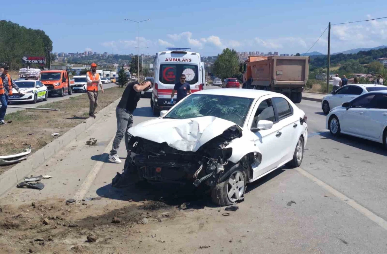 Trafik kazası: 3 yaralı