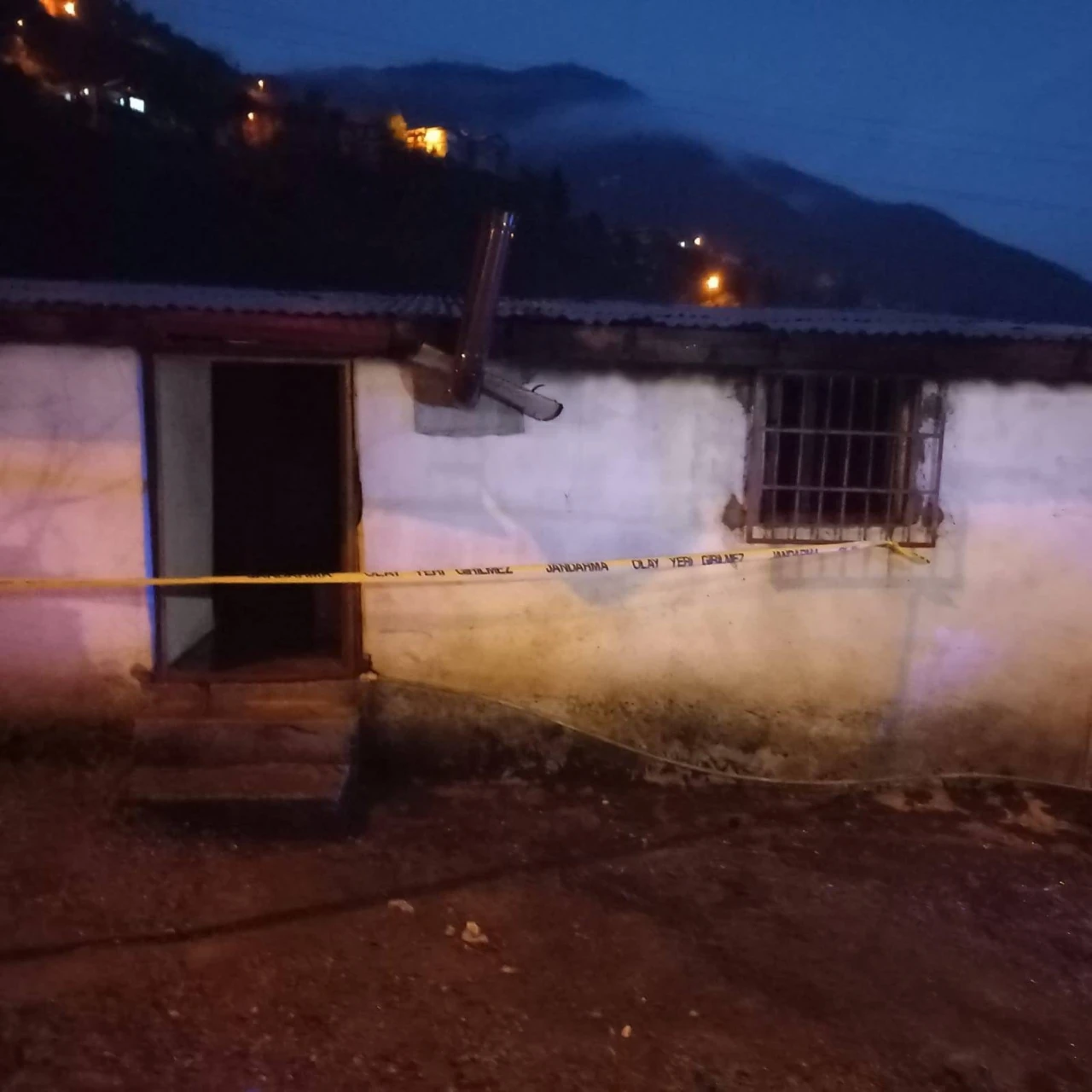 Ev yangını: 1 ölü