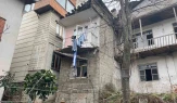 Balkon Çökmesi Sonucu Çamaşır Asan Kişi Yaralandı