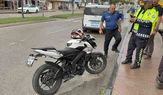 Motosiklet Otomobile Çarptı