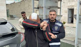 Silahlı Saldırganı Mumlukla Durdurdu