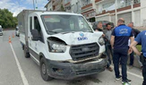 Kamyonet Otomobile Arkadan Çarptı: 1 Yaralı