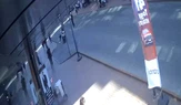 10 Yaşındaki Çocuğa Motosiklet Çarptı! Kaza Kamerada
