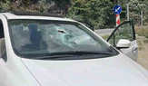 Yamaçtan Kopan Kaya Otomobili Ezdi!