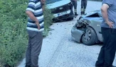 İki otomobil çarpıştı: 1 yaralı