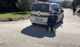 Hafif ticari araç ile motosiklet çarpıştı: 1 yaralı