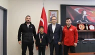 Türkiye Şampiyonu Görkem Çeltuk’tan Amasya’ya Gurur: Şampiyon, İl Müdürü Osman Ercan’ı Ziyaret Etti