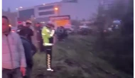 Otomobil dereye devrildi: 4 yaralı