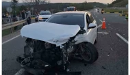 İki otomobil çarpıştı: 2 yaralı