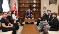 Hemşireler Günü’nde Vali Önder Bakan’a Anlamlı Ziyaret