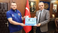 Amasya İl Müftüsü Hamza Bayram Vekaletle Kurbanını TDV’ye Bağışladı