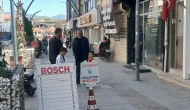 Merzifon Belediyesi’nden Kaldırım İşgallerine Müdahale: Esnafa Uyarı, Kurala Uymayana Ceza