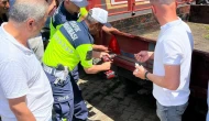 Amasya İl Jandarma Komutanlığı’ndan Traktör Sürücülerine Reflektör Eğitimi